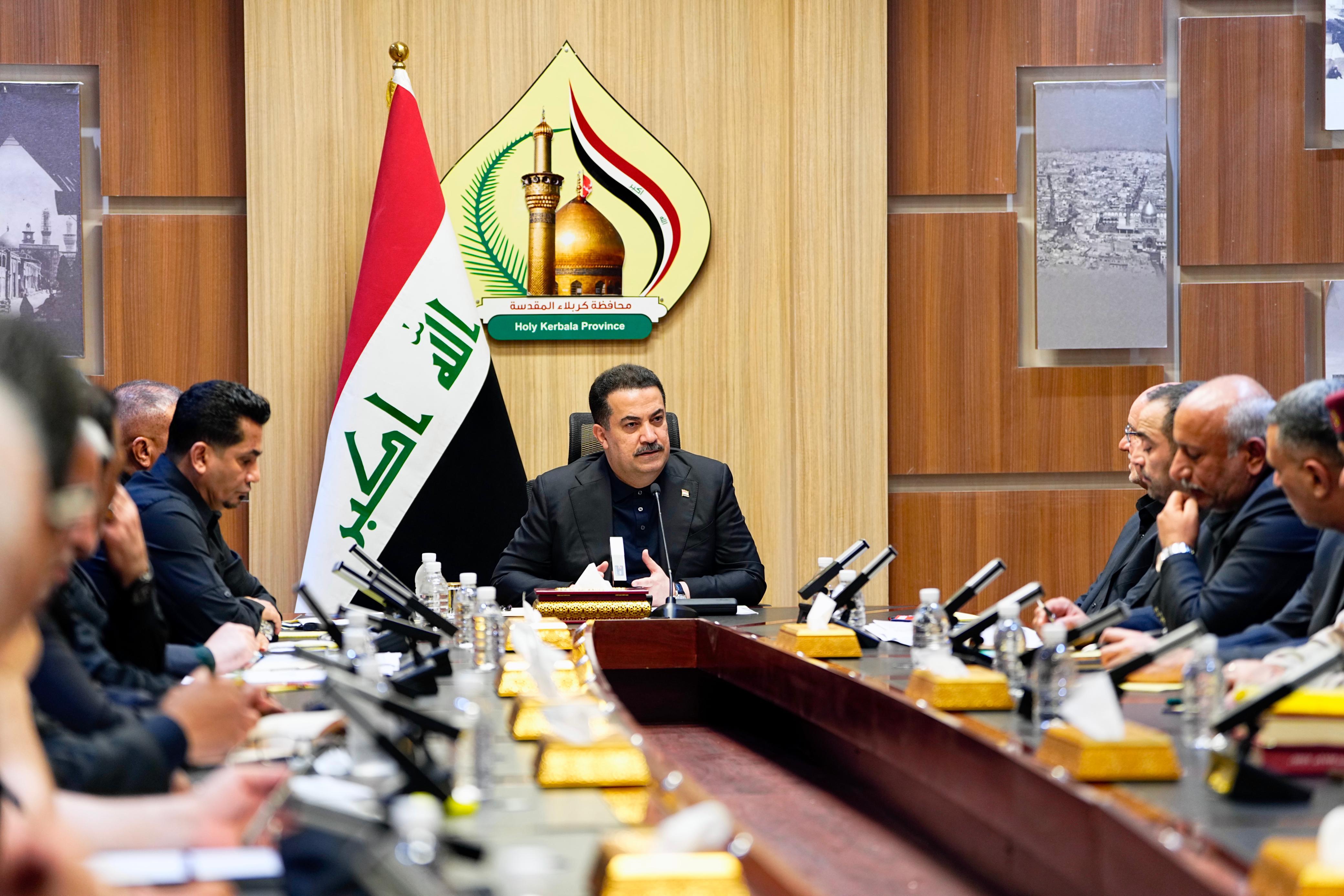 النقل بسيارات لائقة.. السوداني من كربلاء: الزيارة الأربعينية تشهد تطوراً بنوعية الخدمات واحتياجات الزائرين