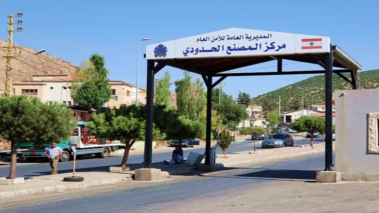 اسرائيل تدمر معبر حدودي بين لبنان وسوريا (فيديو)