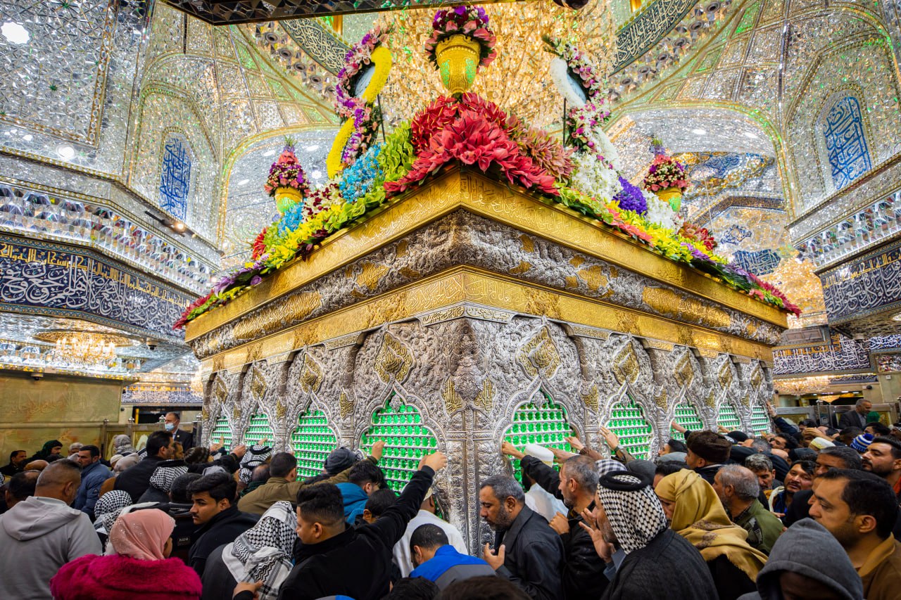 الإمام الحسين (عليه السلام) هدية الله اليتيمة