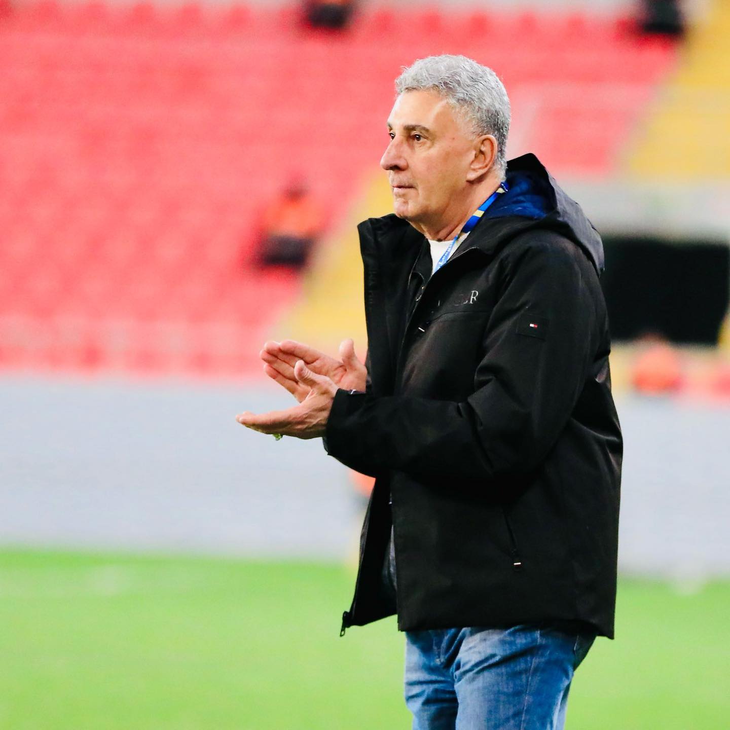 مدرب كربلاء: سنقاتل من أجل البقاء والمشاكل الإدارية أثرت في الفريق