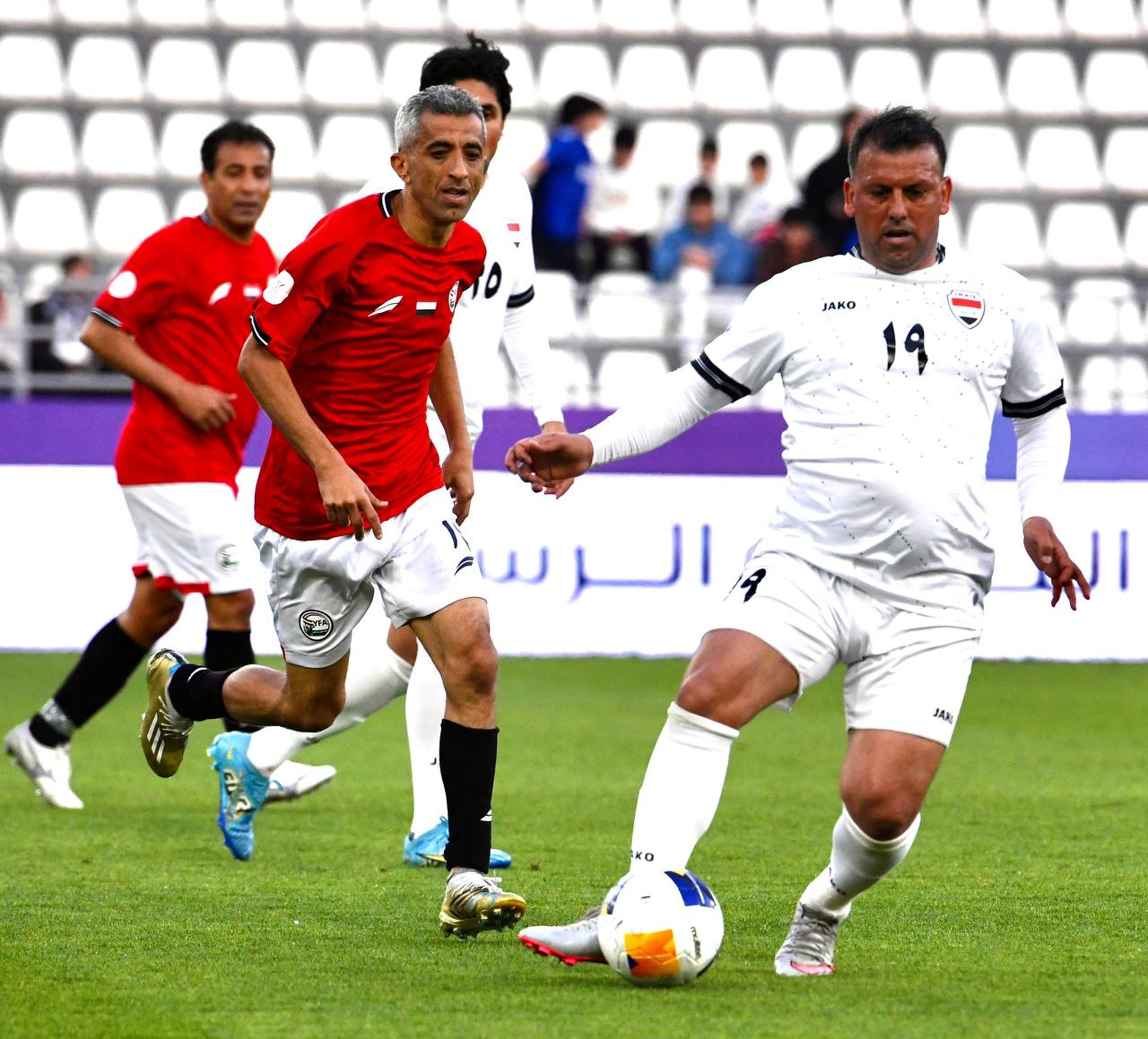 قدامى العراق يستهلون مشوارهم الخليجي بفوز على اليمن