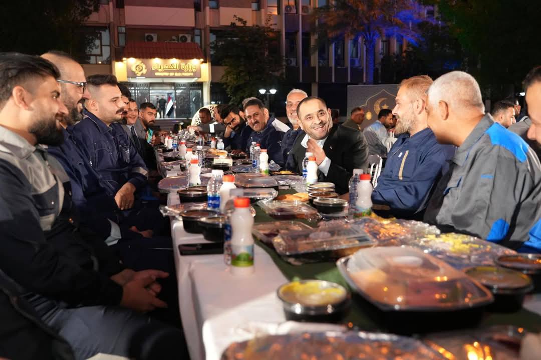 "استعدوا للصيف".. وزير الكهرباء يحفّز فنيي الصيانة