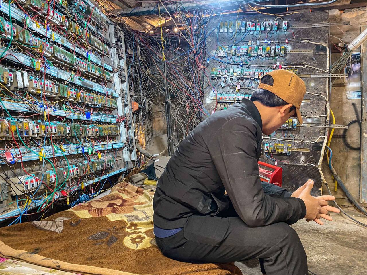 "لا حلول سريعة".. صيف بلا كهرباء ينتظر العراقيين