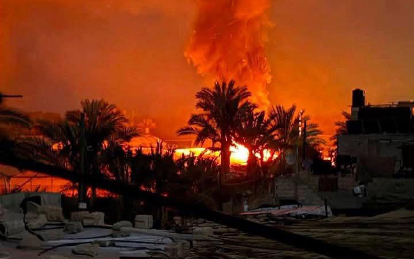 اسرائيل تعلن انتهاء الهدنة وتقتل قياديين في حماس بغارات على غزة