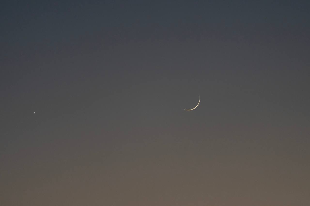 أَسْحارٌ رَمَضانِيَّةٌ - السَّنةُ الثَّانيَةُ عشَرَة - الجزء السابع عشر