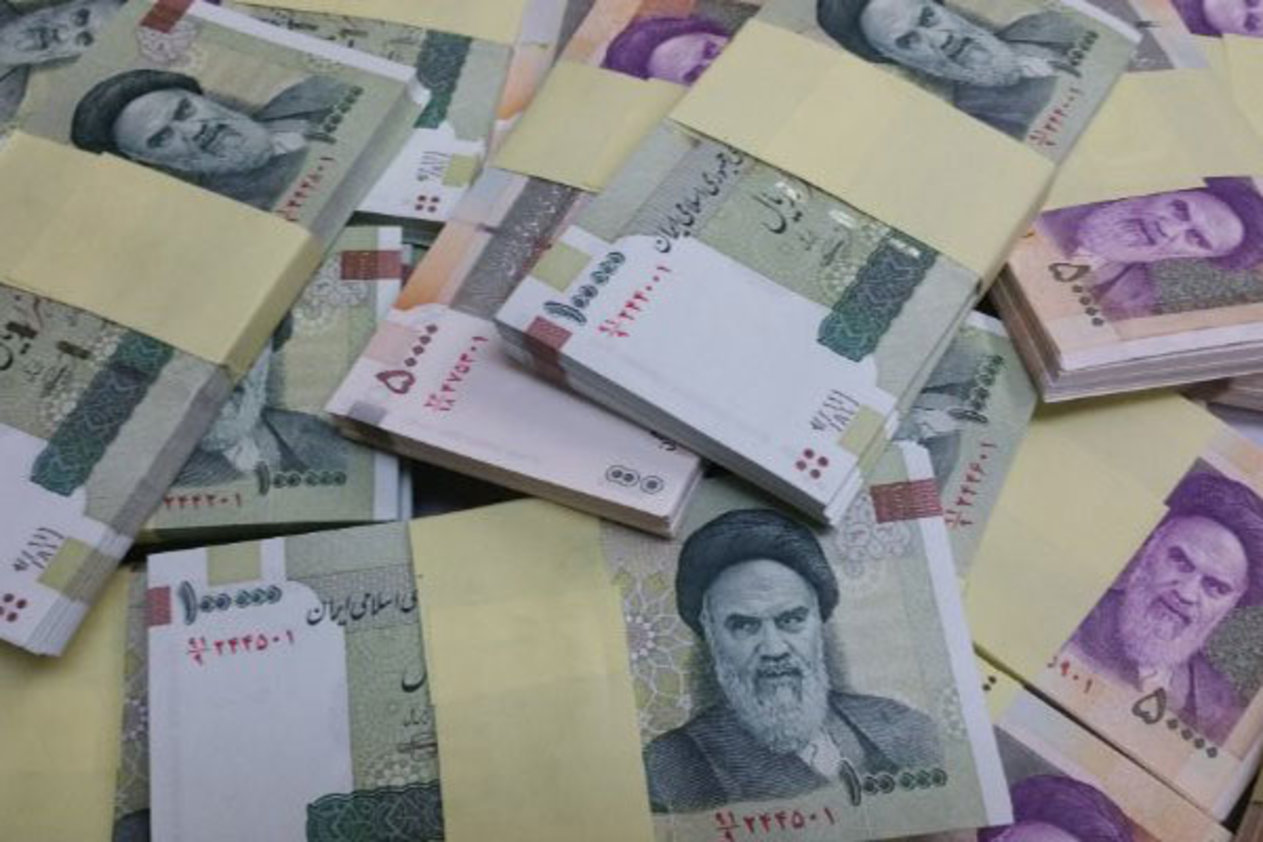 بعد مفاوضات مسقط.. التومان الإيراني يتعافى أمام الدولار