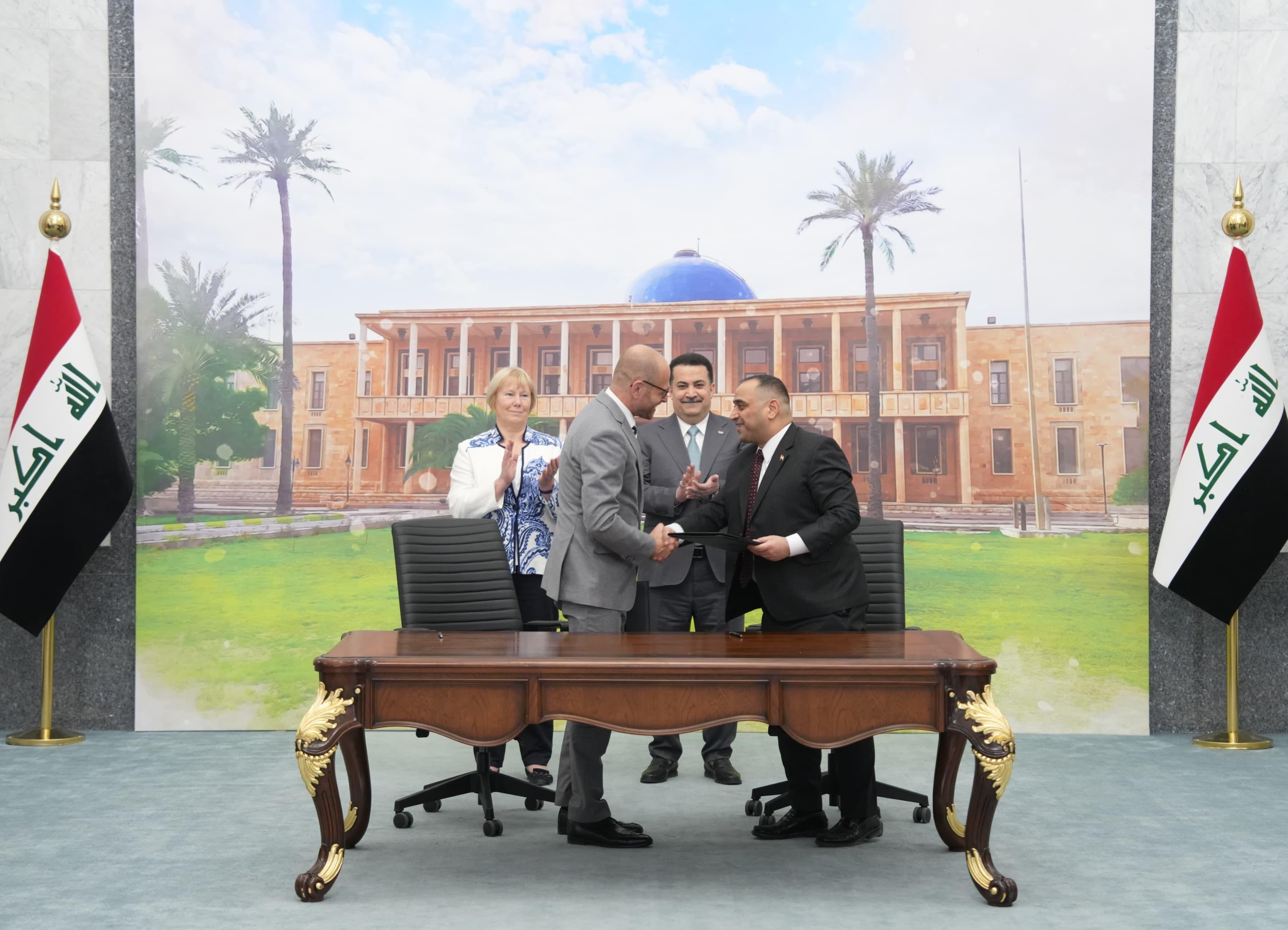 العراق يتفق مع شركة "سيمنز" الألمانية لصيانة محطات الكهرباء