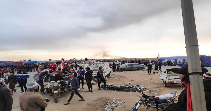 ارتفاع أعداد سرادق المتظاهرين في الطريق الدولي غربي الناصرية