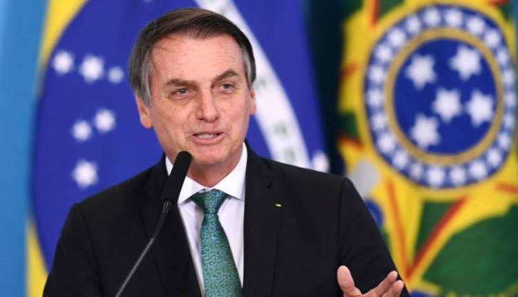 رئيس البرازيل يصف وباء كورونا بأنه “خدعة إعلامية”