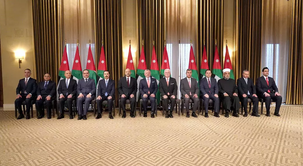 وزراء الاردن يتبرعون برواتبهم دعما لجهود مواجهة كورونا