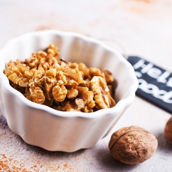 فوائد مدهشة للجــوز تمنحنا مناعة قوية