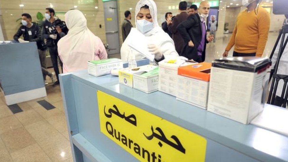 النجف تمنع دخول عراقيي الخارج