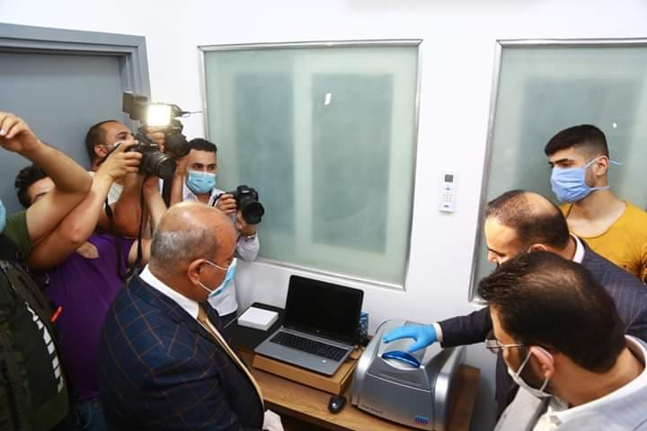 كربلاء:جهاز فحص (pcr) من هيئة الحشد الشعبي لمُواجهة " فيروس كورونا وافتتاح وحدة البايلوجي الجُزيئي في مُختبر الصحة العام العامة
