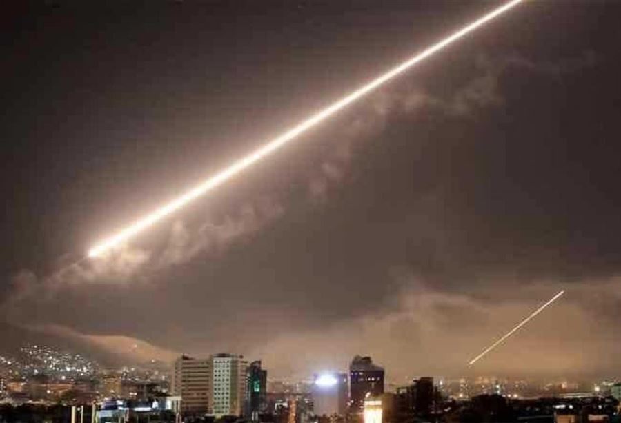 إسرائيل تستهدف موقعًا لحزب الله بحمص