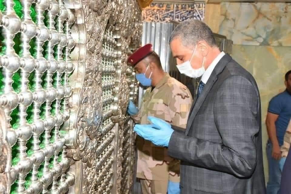 بالصور:وزير الداخلية الجديد يزور مرقد الامام الحسين عليه السلام