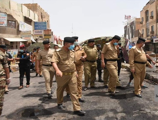 شرطة ذي قار: تماس كهربائي سبب احتراق خيام المعتصمين