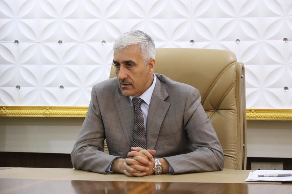 ناشطون يتناقلون خبر امتلاك وزير الرياضة السابق شركة طيران ويتساءلون "من اين لك هذا"