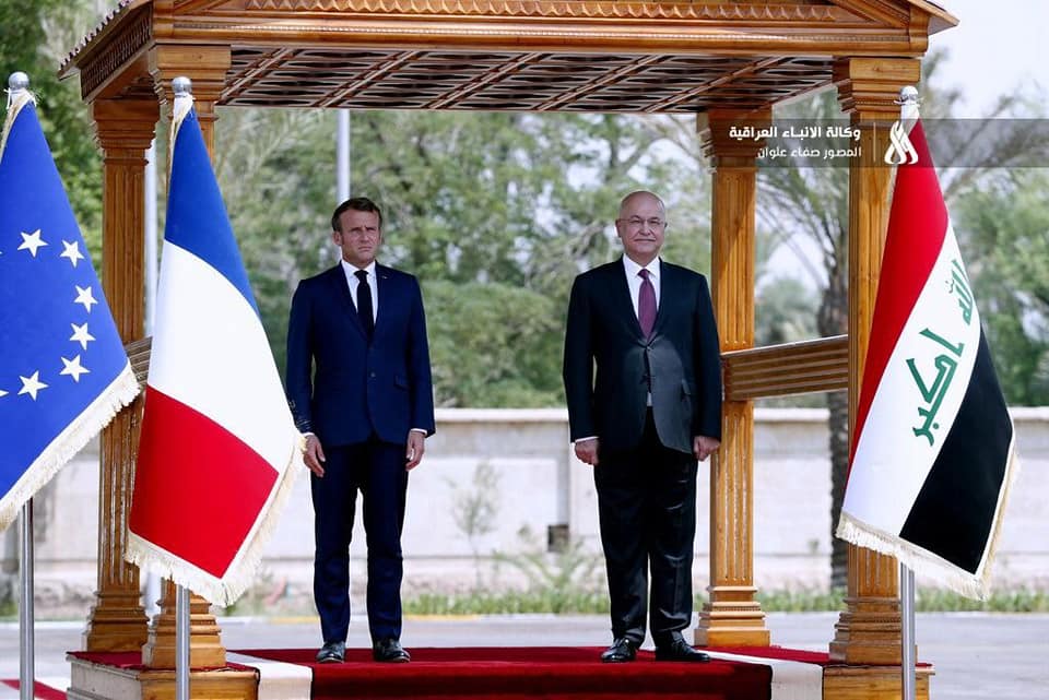 استقبال رئيس الجمهورية برهم صالح الرئيس الفرنسي ايمانويل ماكرون