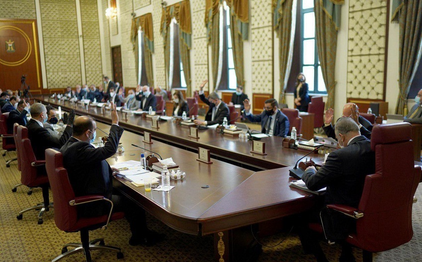 نص قرار مجلس الوزراء الخاص بتحويل التعاقد لموظفي العقود والأجور في الكهرباء