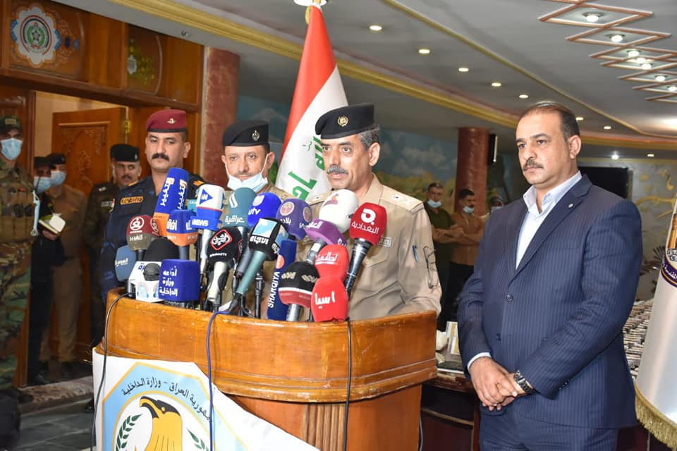 بالصور:كربلاء تطيح بشبكة لتجارة المخدرات بحوزتها أكثر من 60 الف حبة مخدرة