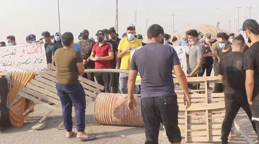 متظاهرون يغلقون شركة نفط بجنوب العراق