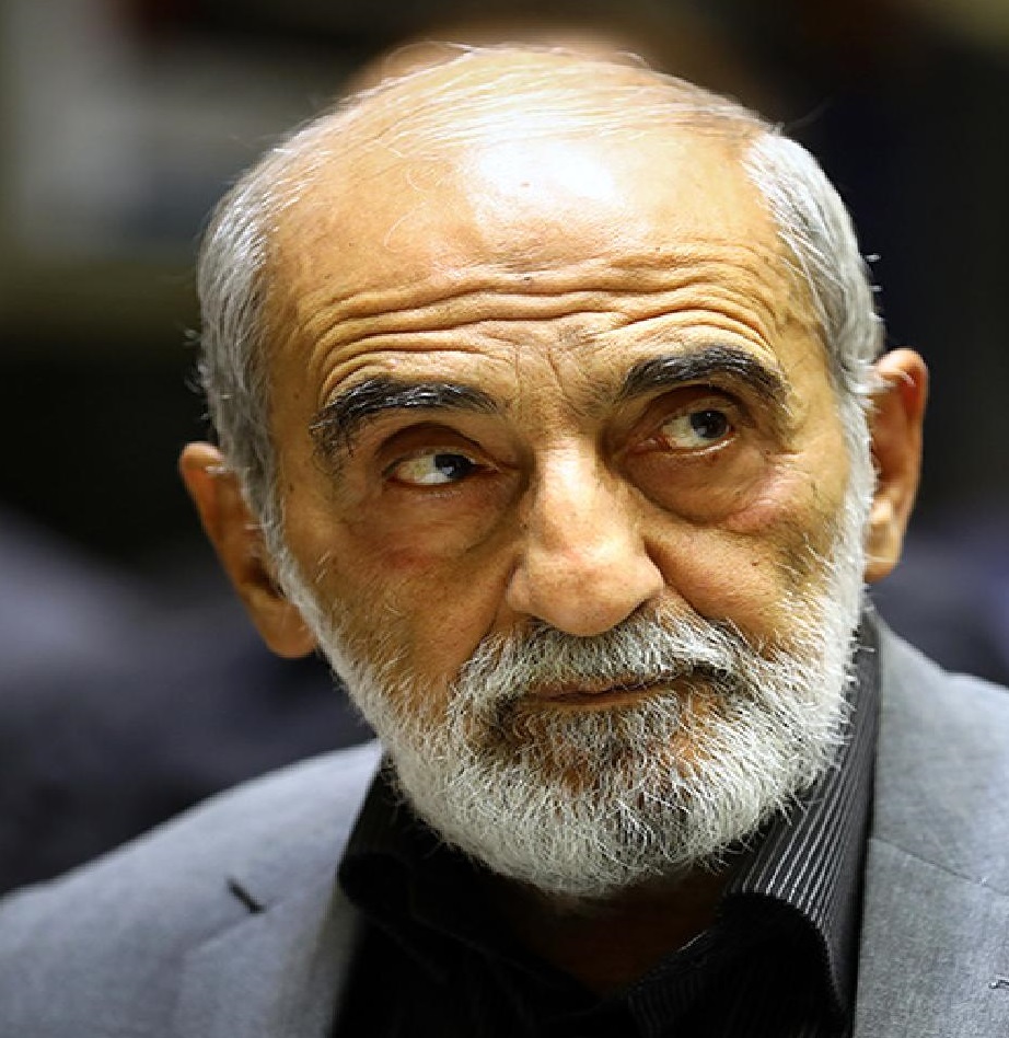 مختص في الشأن الإيراني: صناع القرار يعتقدون أن مقال شريعتمداري بحق السيستاني ’خاطئ’