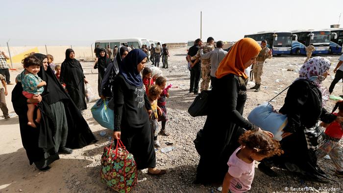 العراق يغلق مخيمين في أبي غريب بعد عودة جميع نازحيهما إلى مناطقهم الأصلية