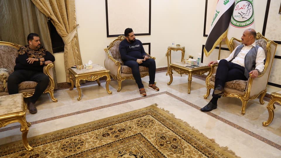 عدنان درجال يطالب بتناول معاناة الشباب في "ولاية بطيخ"