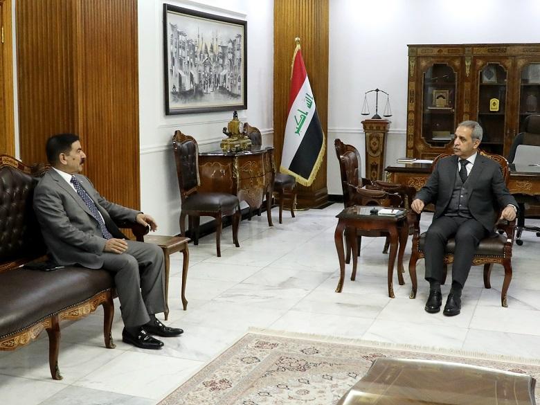 رئيس مجلس القضاء الأعلى يستقبل وزير الدفاع