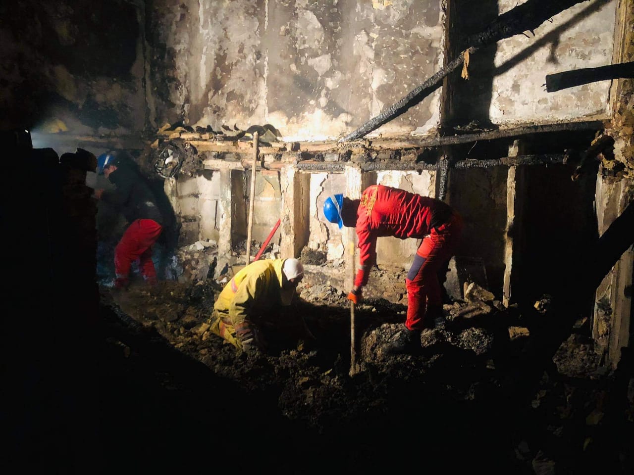 وفاة امراة مصرية وانقاذ عائلتها من حريق شمالي بغداد (مصور)