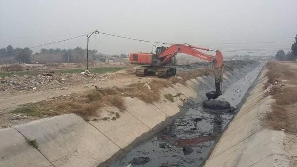 تطهير قناة السلاميات الاروائية في بغداد ووزارة الموارد المائية تهيب المواطنين