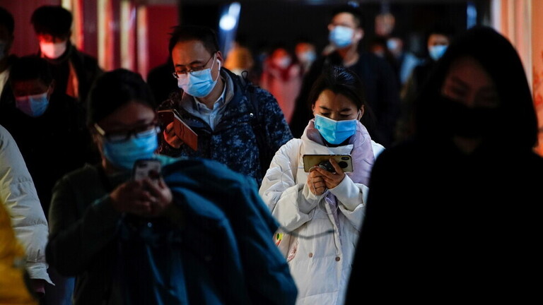 الصين.. أسرة تدفع غرامة مالية بسبب "كثرة الأطفال"