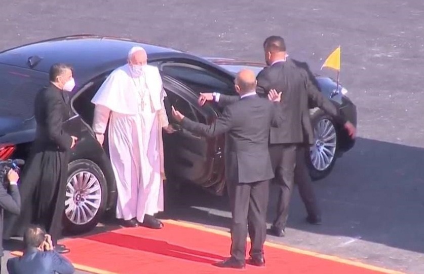 إلى البابا فرنسيس: الفايروس في "العراق" أكبر من "كورونا"!