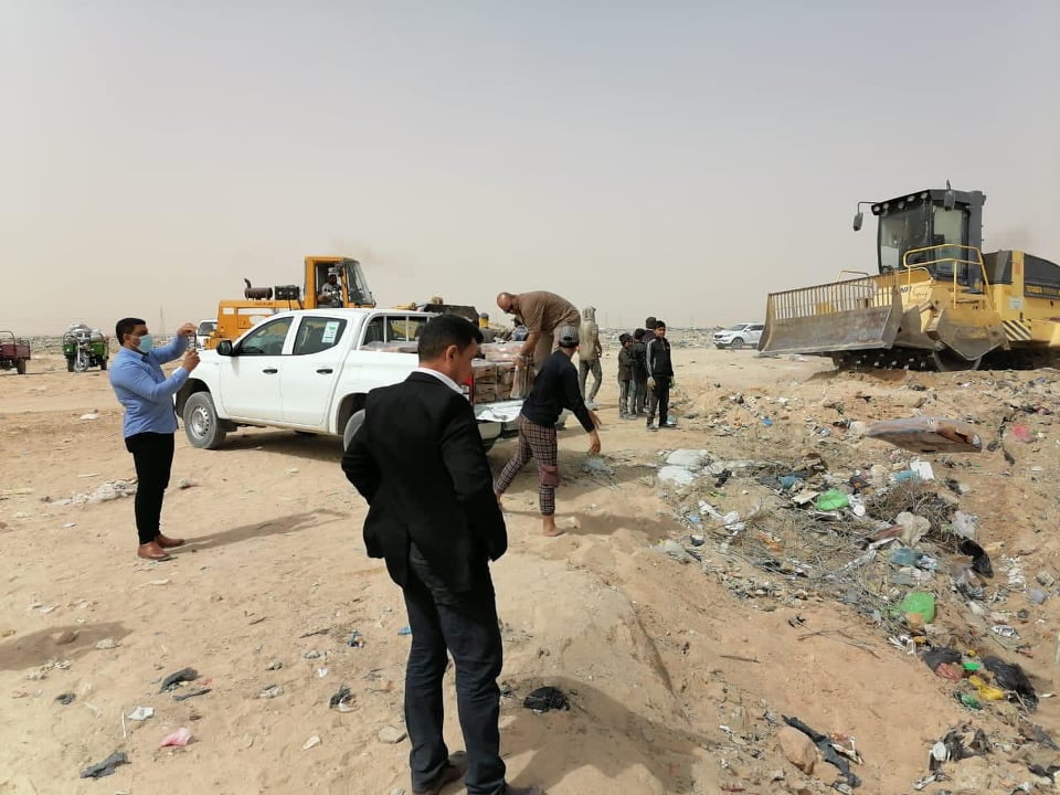 كربلاء تتلف قرابة الـ 15 طن من الموادٌ الغِذائية  مُنتهية الصلاحية ..مصور