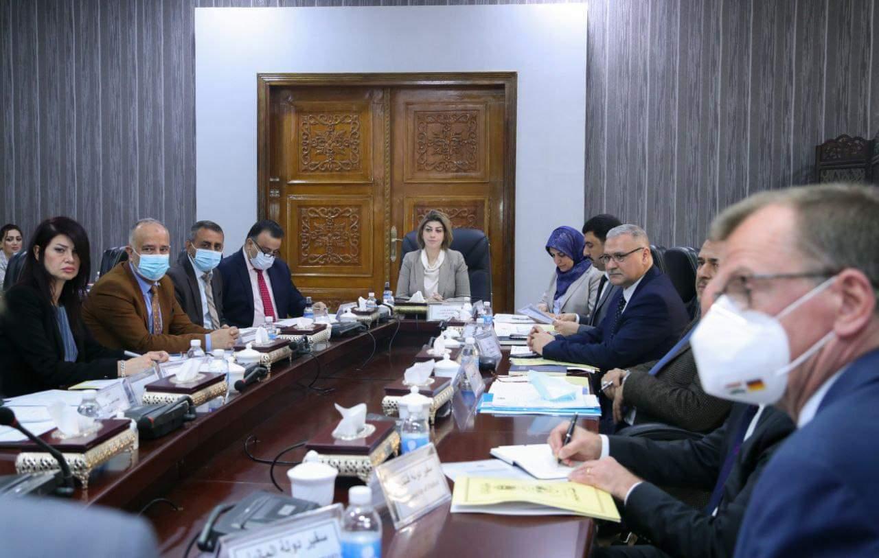 وزيرة الهجرة تناقش اوضاع العراقيين  في دول المهجر مع عدد من سفراء دول الاتحاد الأوروبي