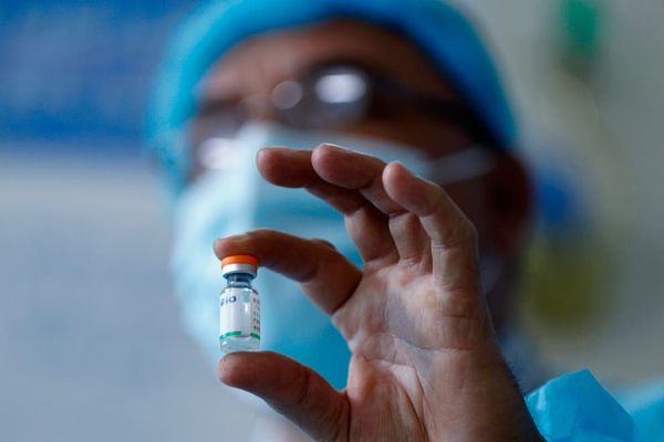 تقرير بريطاني: العراق يمر بموجة وحشية من كورونا