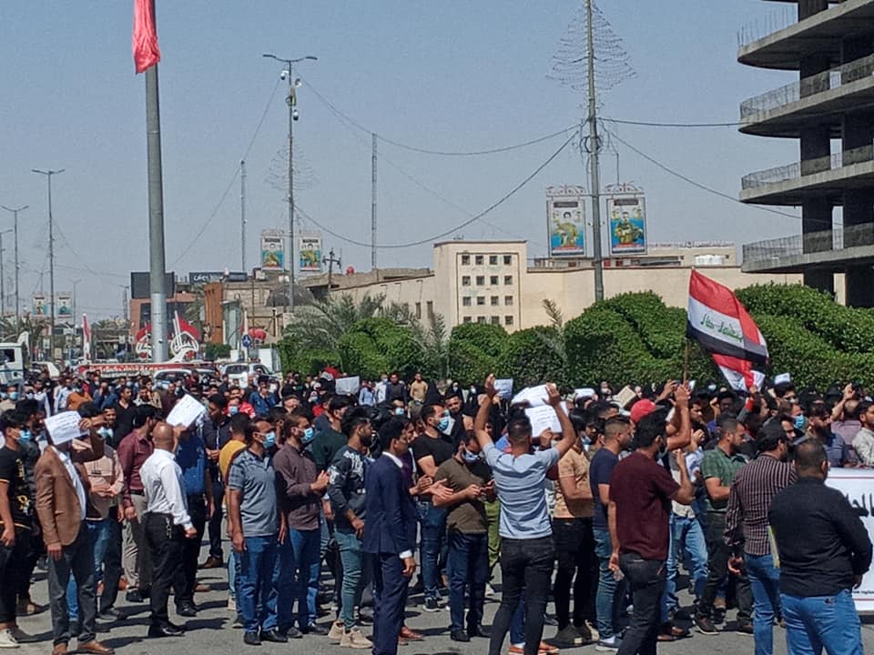 كربلاء: المحاضرون يطالبون الحكومة العراقية بأنصافهم وتحويلهم الى عقود وزارية ويهددون بثورة قادمة (مصور)