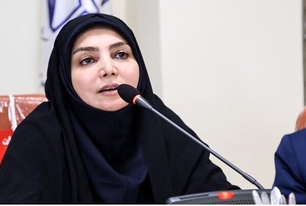 تسجيل 398 حالة وفاة جدیدة بفیروس کورونا في إیران