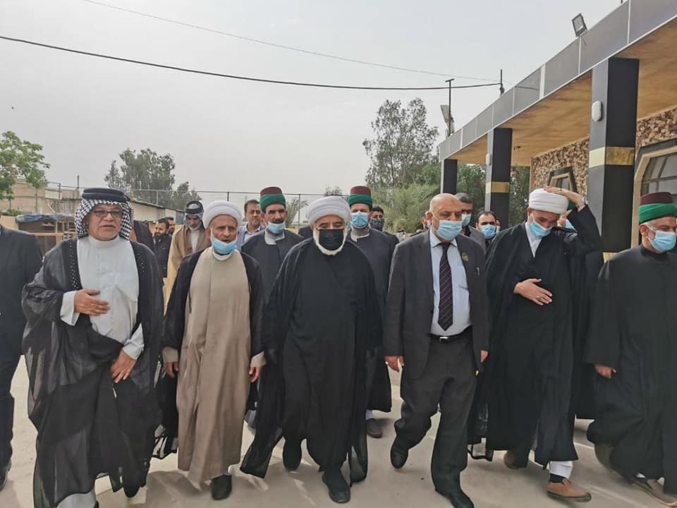 وفد من عتبات كربلاء يزور ذوي ضحايا حريق ابن الخطيب وممثل السيستاني يامر بعلاج المصابين بالمجان بمستشفى الكفيل
