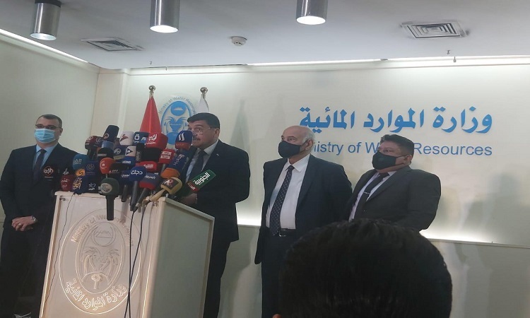 وزير الموارد المائية :تاكدنا ان ايران تقوم بتحويل بعض الروافد المائية الى اراضيها