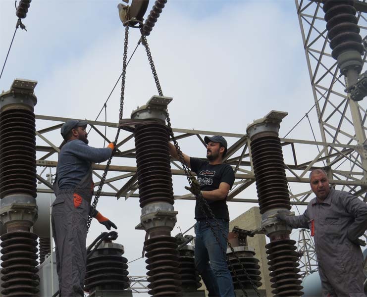 وكالة نون تتقصى عن آليات نقل خطوط الضغط العالي الخطرة في كربلاء