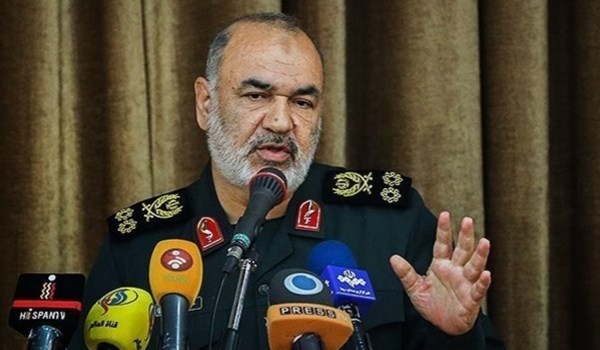 ايران تكشف عن امتلاكها طائرات مسيرة يصل مداها الى 7000 كيلومتر