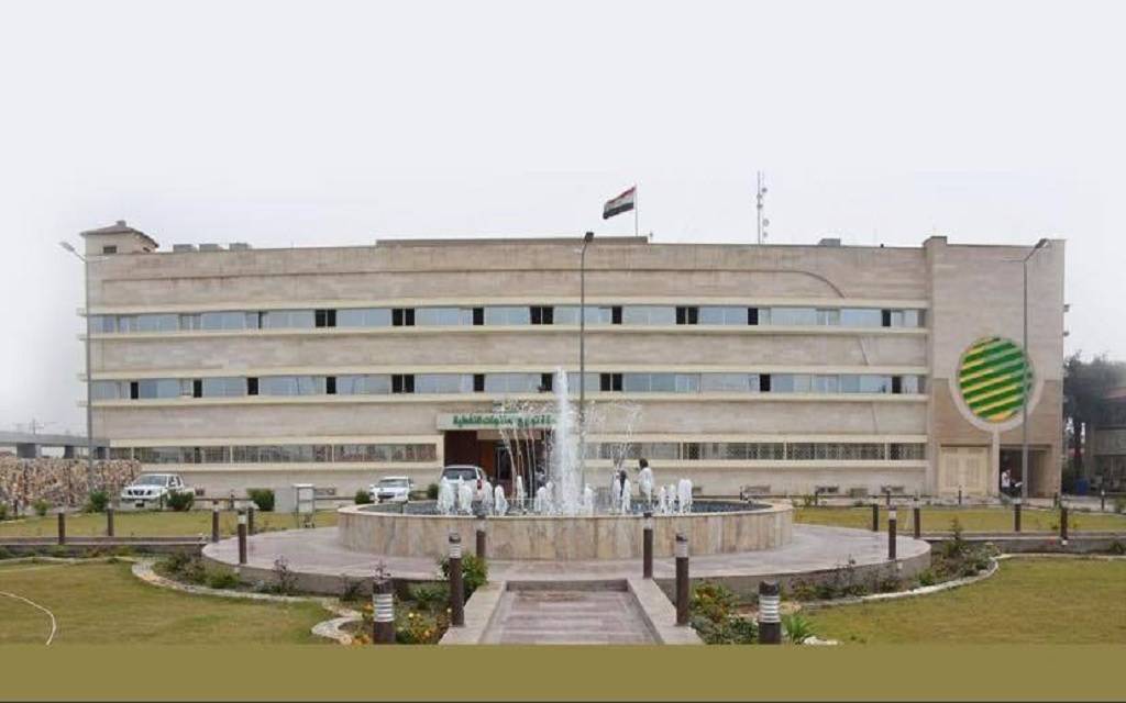 العراق ينفي رفع أسعار "النفط الأسود"