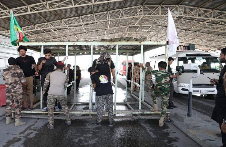 بالصور:حشد العتبات يضبط مندسين بحوزتهم مخدرات في كربلاء