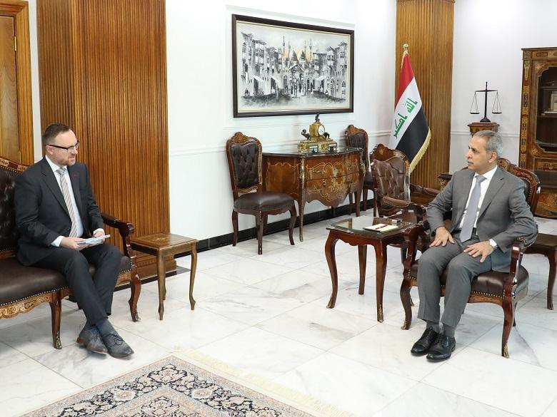 رئيس مجلس القضاء الاعلى يستقبل المستشار الجديد لفريق التحقيق الدولي