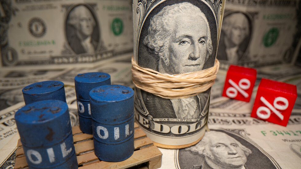 العراق يتوقع سعر النفط عند 100 دولار