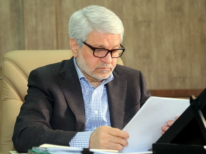 باقر الزبيدي يتحدث عن عقد شراكات المصلحة المؤقتة  باهداف تتحكم بها دول مختلفة  بالعراق