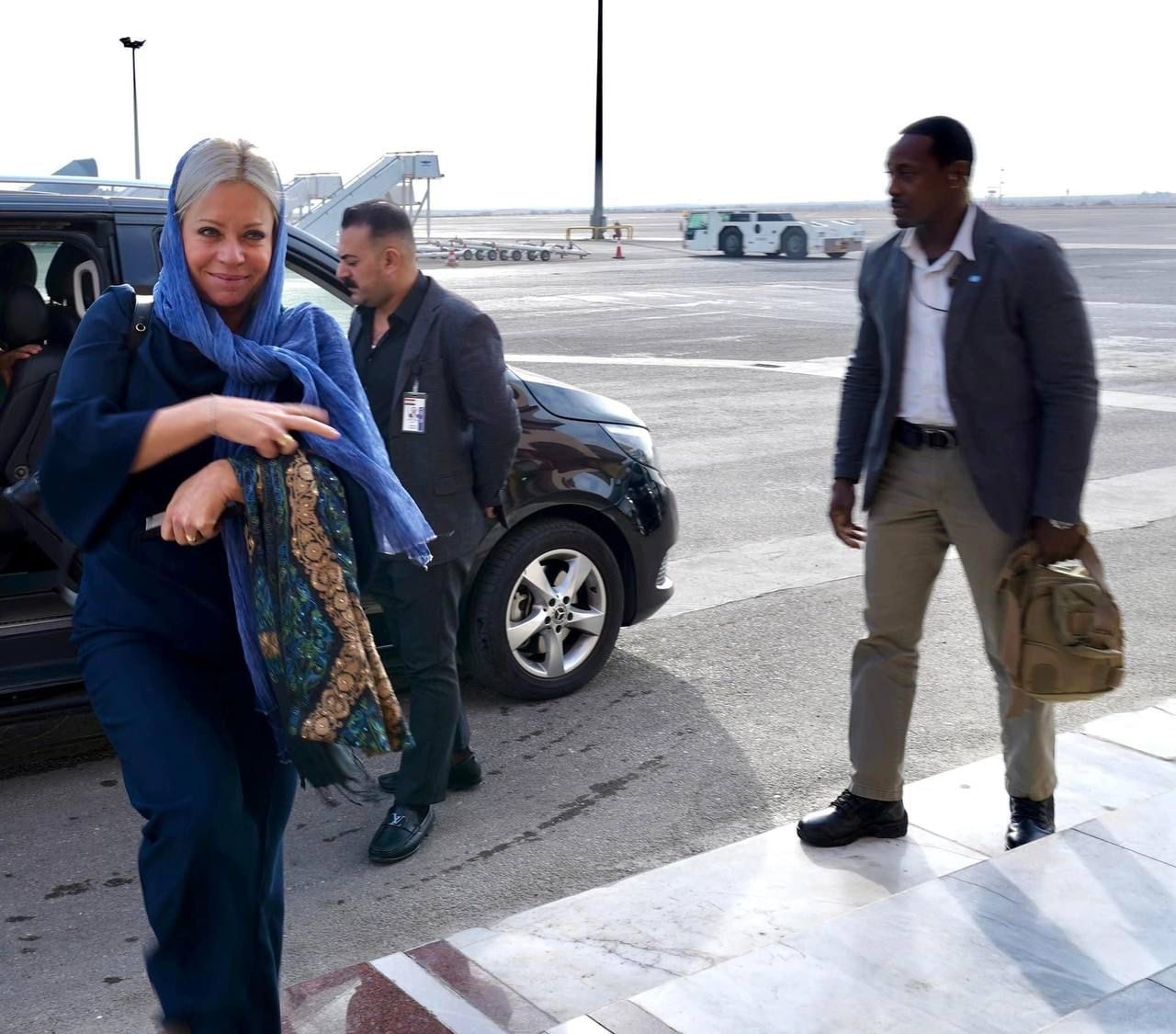 التيار الصدري يعلق على زيارة بلاسخارت للنجف ولقائها مقدتى الصدر