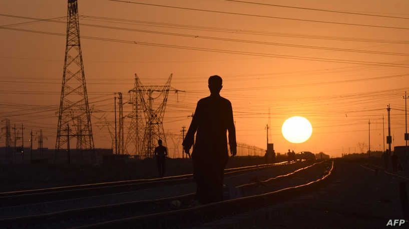 التركيز الآن على السعر.. العراق يفاوض السعودية على الكهرباء