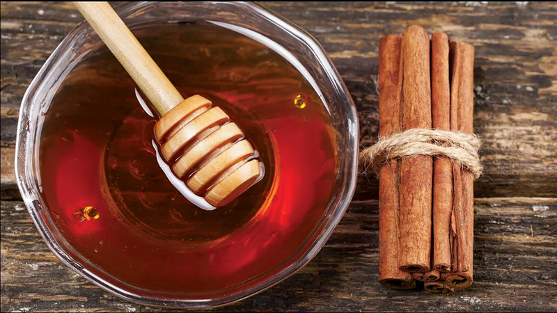 تأثير سحري للعسل والقرفة معاً على الصحة